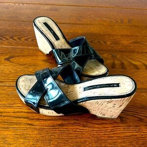 Bandolino black patent wedge, size 6 1/2 M Preowned